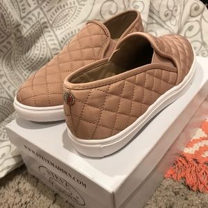 Steve Madden Slip-on